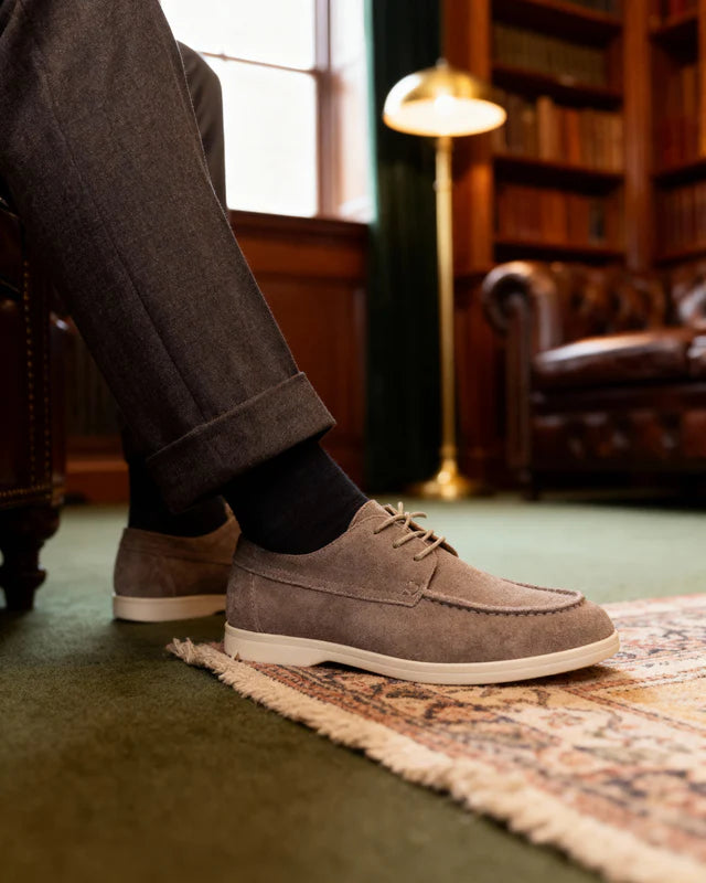 Florence Suede Derbies – Classic Laced Design